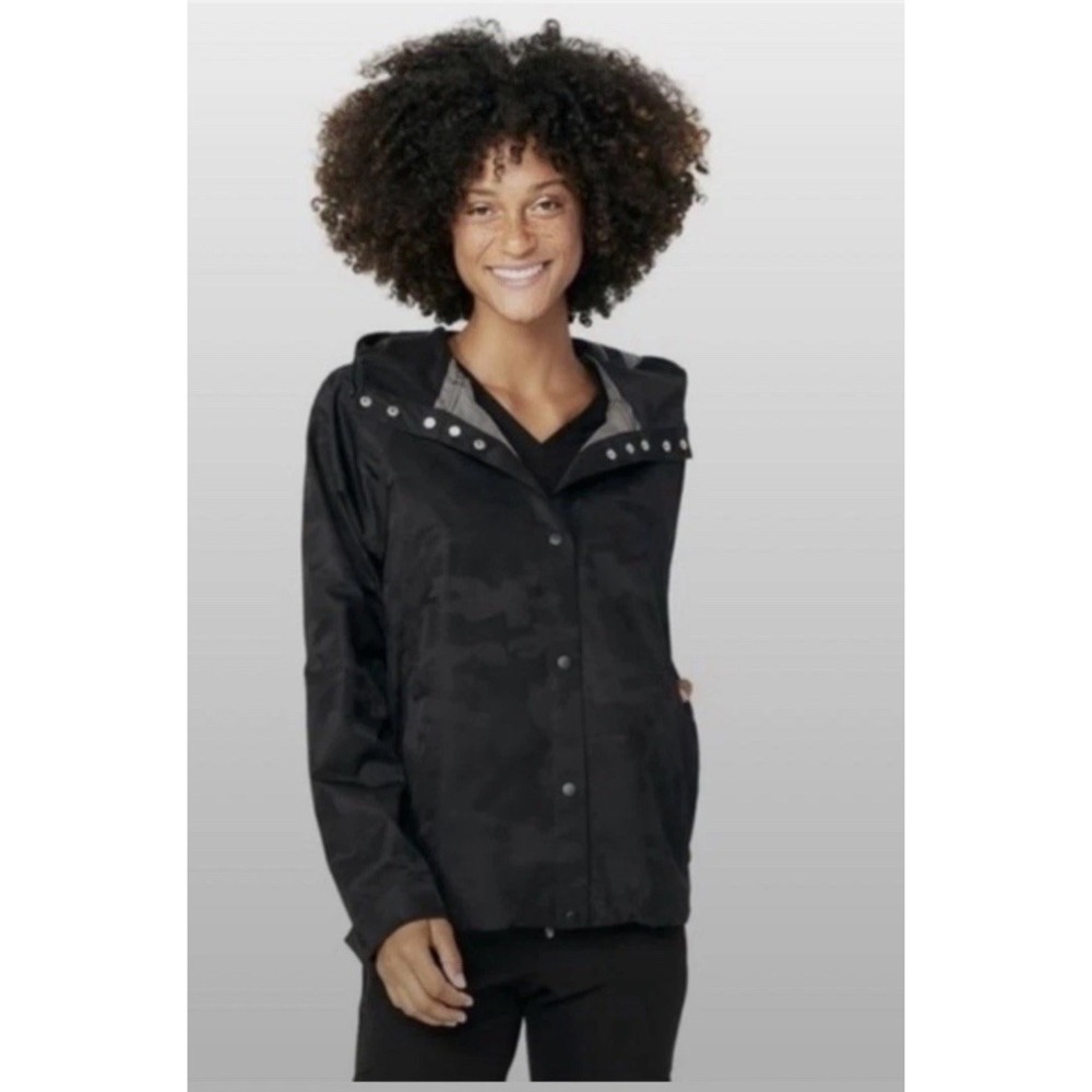 FIGS Black Camo Hooded Windbreaker Rain Jacket Women's Medium